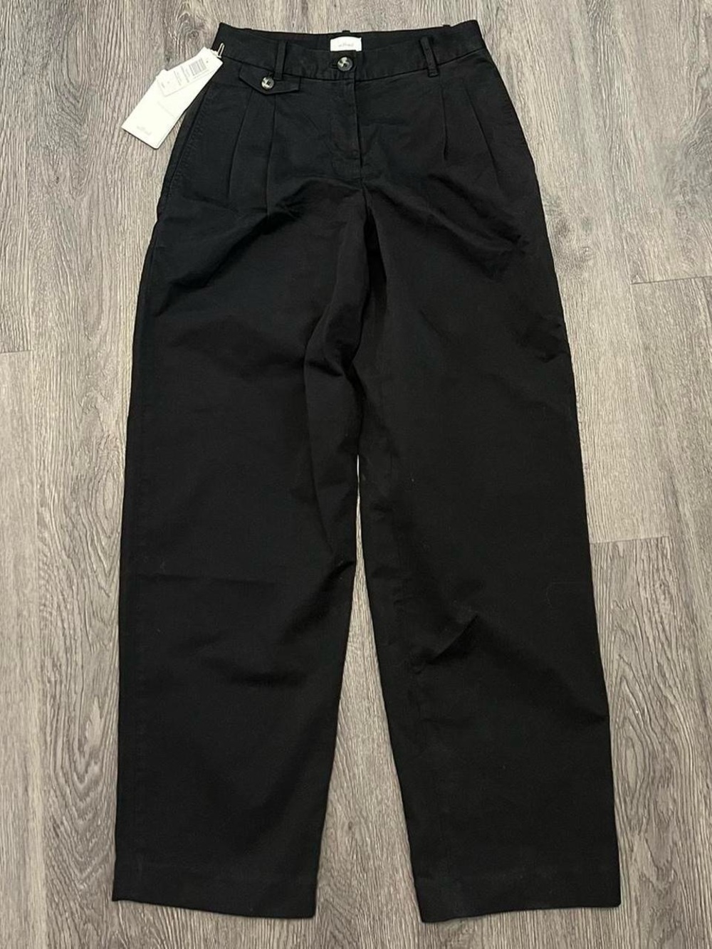 Wilfred Black Pleated Wide-Leg Chinos